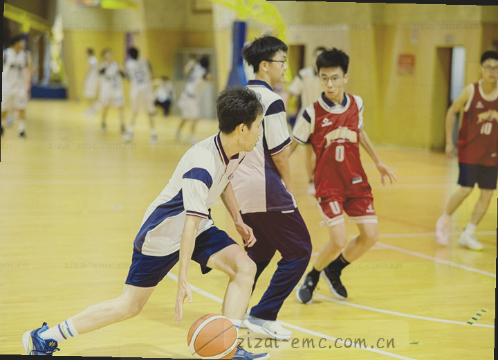 实时比分看板 球员冲刺抢断 全场数据
